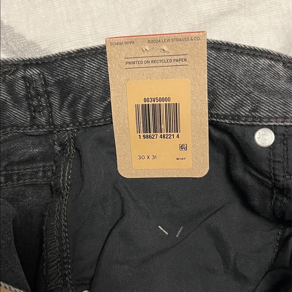 NWT Levi’s Cinch Barrel Jeans - Picture 12 of 12